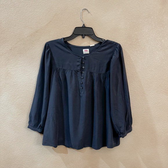Levi's
Women's 3/4-Sleeve Blouse NWT size L - Picture 5 of 7